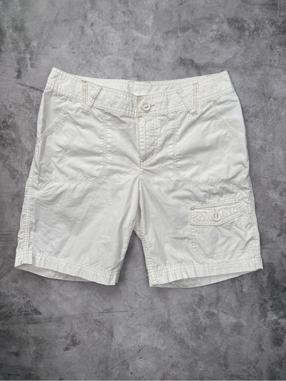 COLUMBIA‎ White Bermuda Cargo Shorts 6 Cotton Gorpcore Utility Hiking